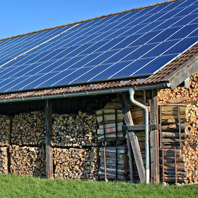 450 Watt Mono Halbzellen PV-Panels mit individuellem Logo-Druck und kompatibelem Stecker