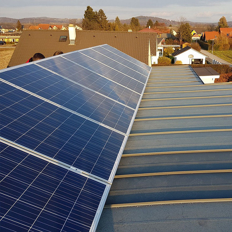 Wasserdichte IP65 670w Solarkollektorinstallation mit A-Klasse und kompatibelem Steckverbinder