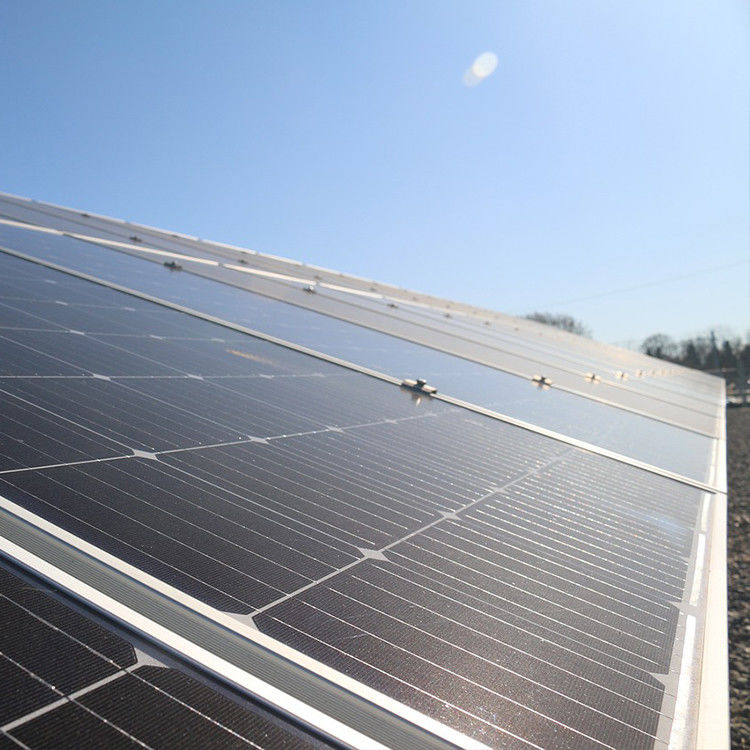 100W 110W 170W schwarze Mono PERC Gürtel Solarzellen mit Effizienz von 23-24,2%